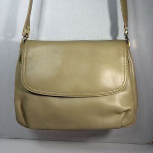 Tempo Beige Tan Leather Saddle Crossbody Messenger Satchel Bag Purse Boho Vtg